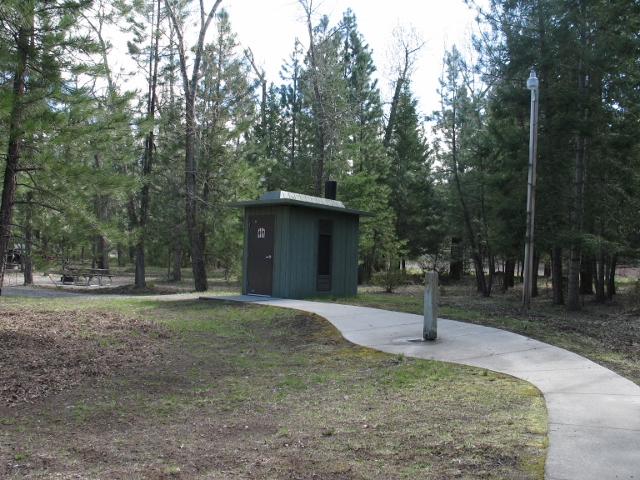 picture showing Pathway to the accessible toilet and water hydrant from Campsite #18.